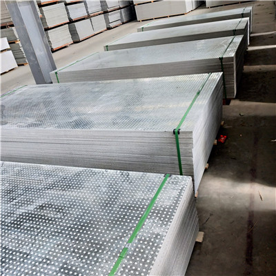 抗爆板安装与固定